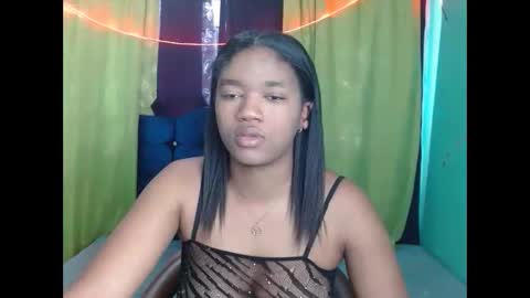 andrea1_ebony online show from 11/25/25, 12:49