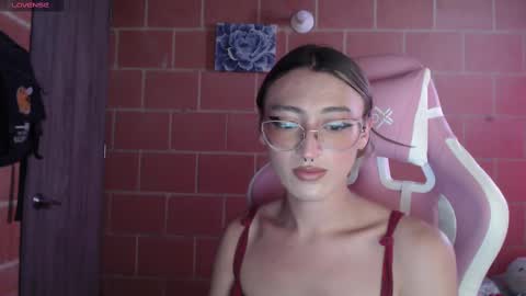 Andrea  online show from 10/07/25, 03:42