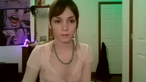 Snapshot of andrea_davenport chatting on 01/24/25, 02:18 andrea online show from 01/24/25, 02:18