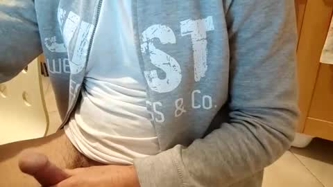 Snapshot of andrea_feetlover chatting on 09/24/25, 05:22 andrea_feetlover online show from 09/24/25, 05:22