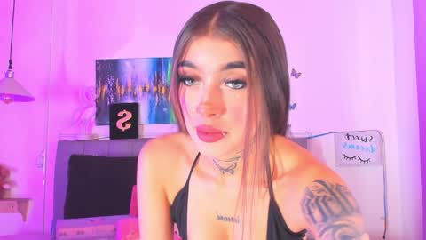 Snapshot of andrea_flow chatting on 01/05/25, 02:19 Andrea online show from 01/05/25, 02:19