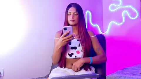 andrea_r_ online show from 07/29/26, 04:32
