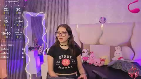 Snapshot of andrea_tay1 chatting on 07/09/26, 07:18 andrea_tay1 online show from 07/09/26, 07:18