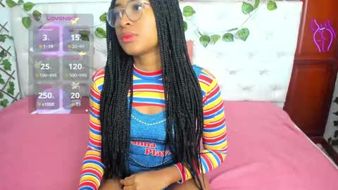 Naomi Andrea Daviss online show from 10/18/25, 12:17