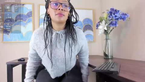 Andrea Zoelins online show from 11/24/25, 02:39