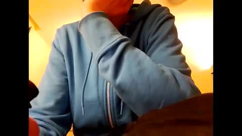 Snapshot of andreai1988 chatting on 04/13/26, 02:06 andreai1988 online show from 04/13/26, 02:06
