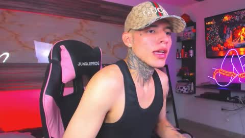 andrees_s online show from 11/04/25, 09:14