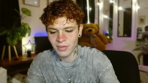 Snapshot of andreewwolffman chatting on 06/03/26, 01:14 Andrew online show from 06/03/26, 01:14