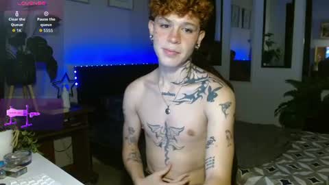 Snapshot of andreewwolffman chatting on 06/17/26, 11:27 Andrew online show from 06/17/26, 11:27