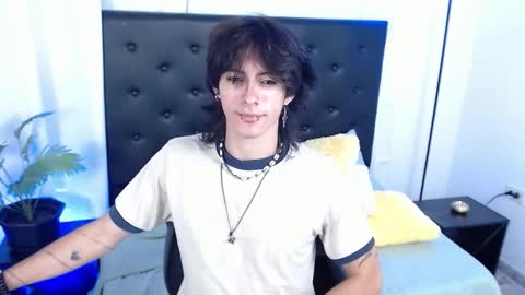 Andrey online show from 11/25/25, 01:44