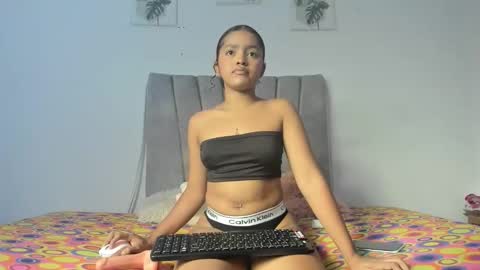 andreina_evans online show from 03/24/26, 02:27