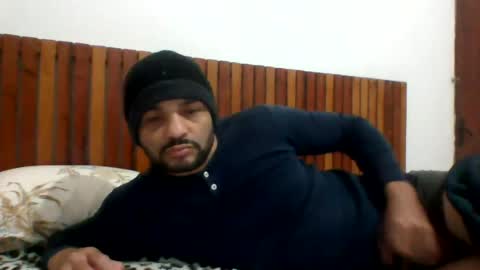Snapshot of andreloko123 chatting on 06/24/26, 01:04 andreloko123 online show from 06/24/26, 01:04