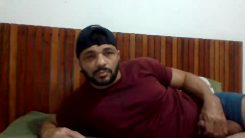 Snapshot of andreloko123 chatting on 08/05/26, 10:01 andreloko123 online show from 08/05/26, 10:01
