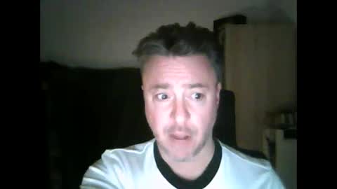 Snapshot of andreo666 chatting on 11/14/25, 04:49 Benfica Boy online show from 11/14/25, 04:49