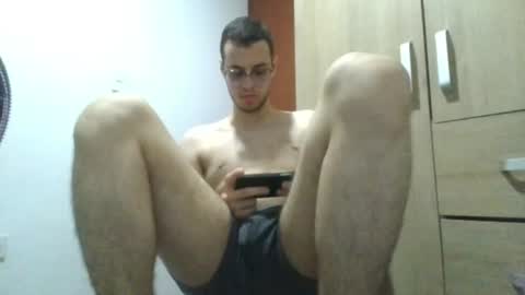 Snapshot of andres129494 chatting on 06/10/26, 02:01 andres129494 online show from 06/10/26, 02:01