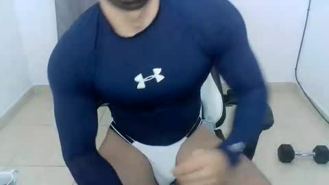 andres180950734 online show from 10/06/25, 11:07