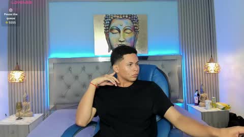 Snapshot of andres1_8 chatting on 05/17/26, 04:10 IM ANDRES online show from 05/17/26, 04:10