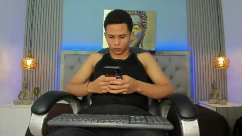Snapshot of andres1_8 chatting on 05/26/26, 03:46 IM ANDRES online show from 05/26/26, 03:46