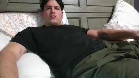 andres817542 online show from 02/18/26, 01:45