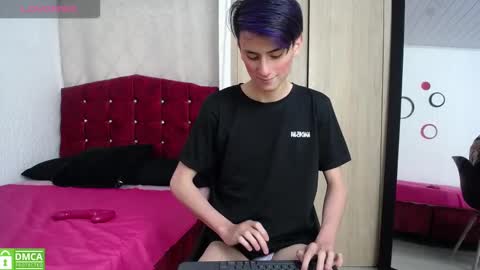 Snapshot of andres992563 chatting on 01/07/25, 03:44 Alann online show from 01/07/25, 03:44