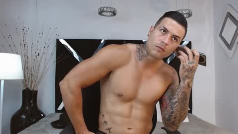 insta andres clark  online show from 02/10/25, 09:04