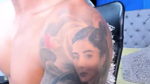 insta andres clark  online show from 10/08/25, 06:05