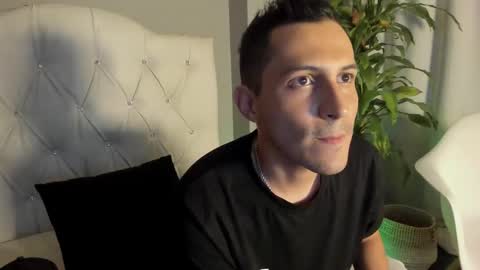 andres_marinn online show from 01/15/25, 11:19