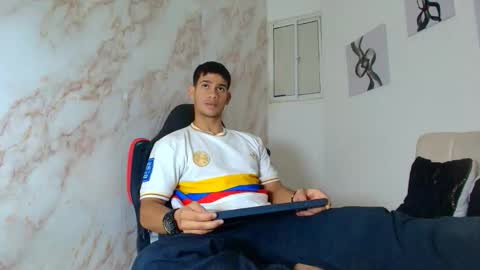 andres_stud online show from 01/13/26, 04:29