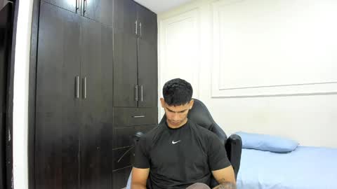 andres_stud online show from 04/26/26, 05:27