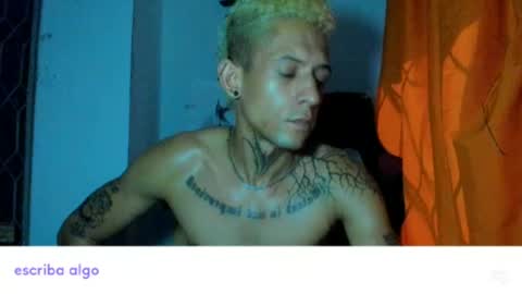 Snapshot of andres_white chatting on 07/30/26, 04:33 Andres white online show from 07/30/26, 04:33