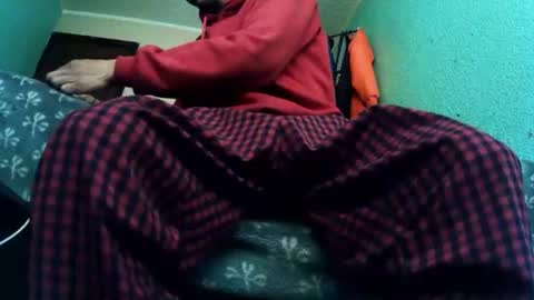 andrescaraballo18 online show from 09/14/25, 09:36