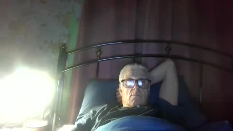 Snapshot of andrew160258 chatting on 06/06/26, 12:27 Andrew online show from 06/06/26, 12:27