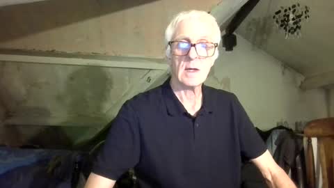 Snapshot of andrew160258 chatting on 07/14/26, 12:02 Andrew online show from 07/14/26, 12:02
