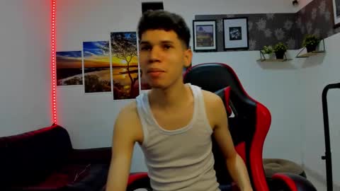 andrew_2811 online show from 11/08/25, 05:07