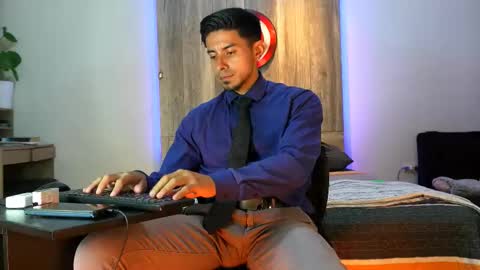 Andrew online show from 02/08/26, 06:39