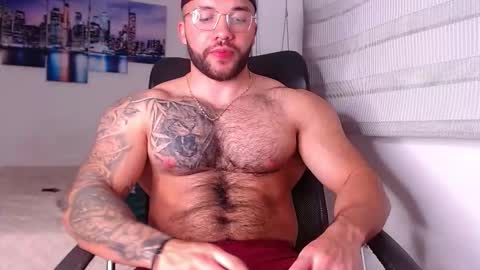 andrew_holden__ online show from 10/10/25, 11:04