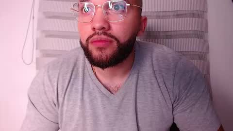 andrew_holden__ online show from 11/12/25, 11:47