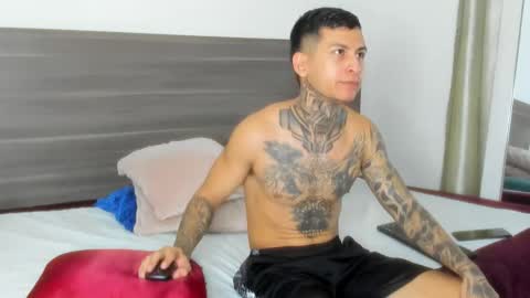 andrew_sanders69 online show from 11/30/25, 03:32