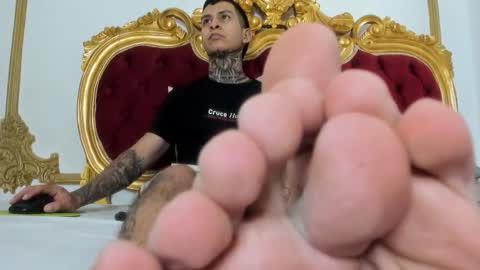 andrew_sanders69 online show from 01/12/26, 07:41