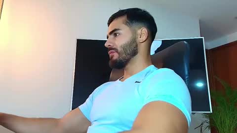 ANDREW WEST online show from 02/25/25, 12:03