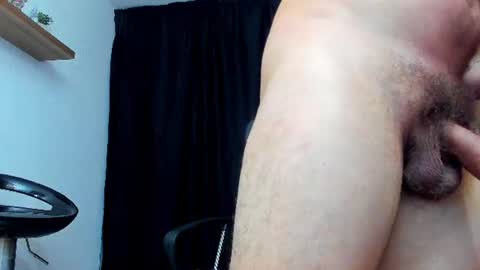 Snapshot of andrewdiaz_ chatting on 06/16/26, 02:25 Andrew Diaz online show from 06/16/26, 02:25