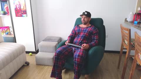 Andrew online show from 09/10/25, 01:33