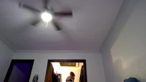 Snapshot of andrewgennie chatting on 06/29/26, 04:08 andrewgennie online show from 06/29/26, 04:08