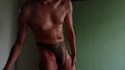 Snapshot of andrewmature chatting on 06/21/26, 09:17 andrewmature online show from 06/21/26, 09:17