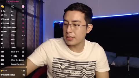 andrewmhilton_ online show from 02/09/25, 08:34