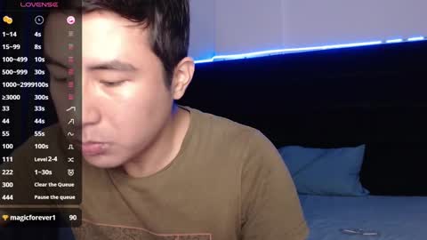 andrewmhilton_ online show from 02/25/25, 03:31