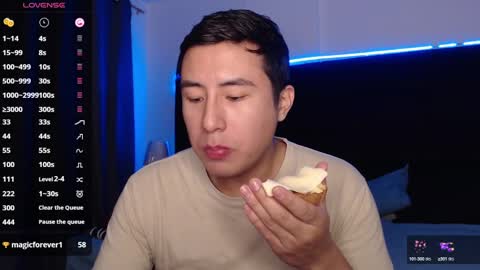 andrewmhilton_ online show from 03/02/25, 04:17