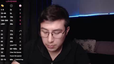 andrewmhilton_ online show from 11/07/25, 05:40