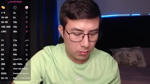 andrewmhilton_ online show from 11/14/25, 07:18