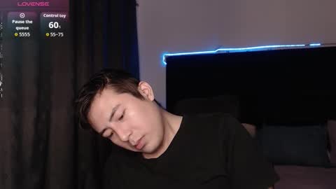 andrewmhilton_ online show from 01/06/26, 05:33